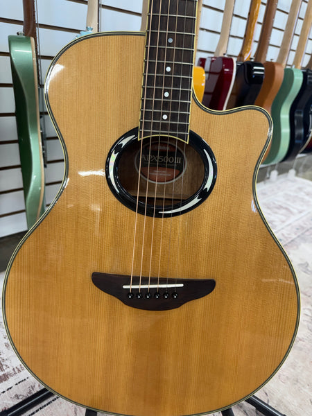 Yamaha APX500III Thinline Acoustic/Electric Guitar - Natural - Used