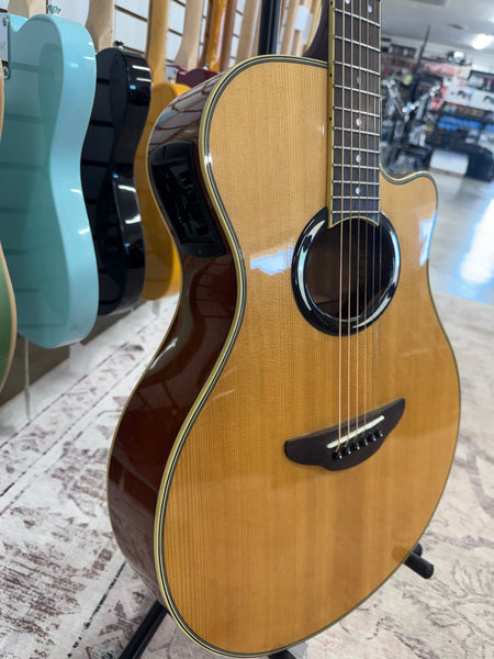 Yamaha APX500III Thinline Acoustic/Electric Guitar - Natural - Used