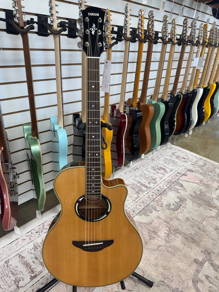 Yamaha APX500III Thinline Acoustic/Electric Guitar - Natural - Used