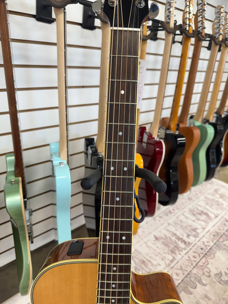 Yamaha APX500III Thinline Acoustic/Electric Guitar - Natural - Used