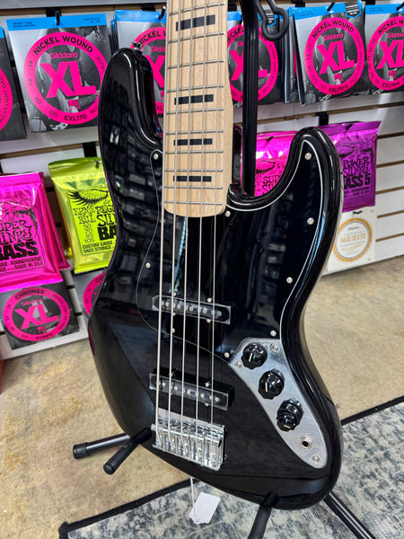 Squier Affinity Active Jazz Bass V - Black