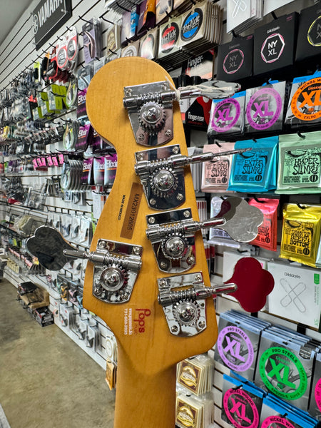 Fender Player Plus Jazz Bass V with Pau Ferro Fretboard - 3-Tone Sunburst