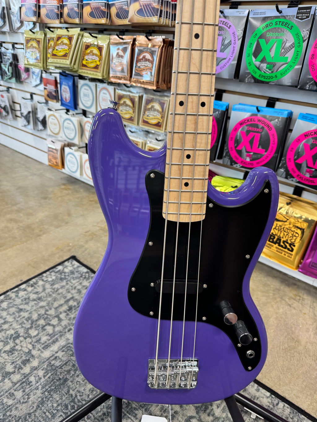 Squier Limited Edition Sonic Bronco Bass - Ultraviolet