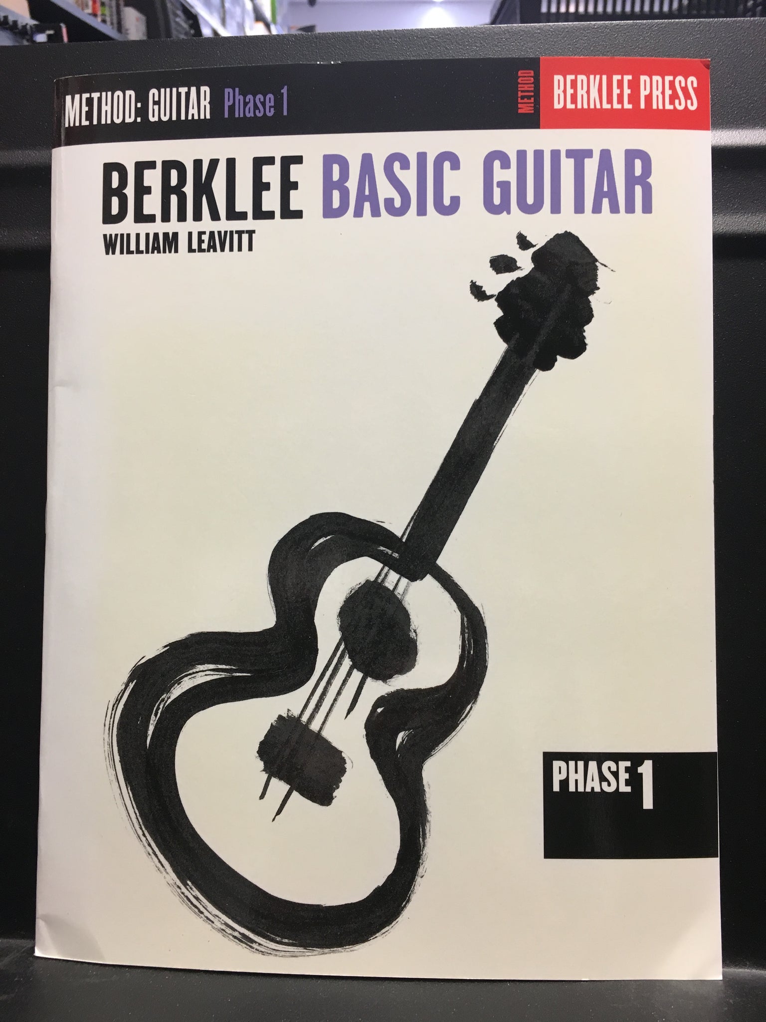 Berklee Press Berklee Basic Guitar Phase 1