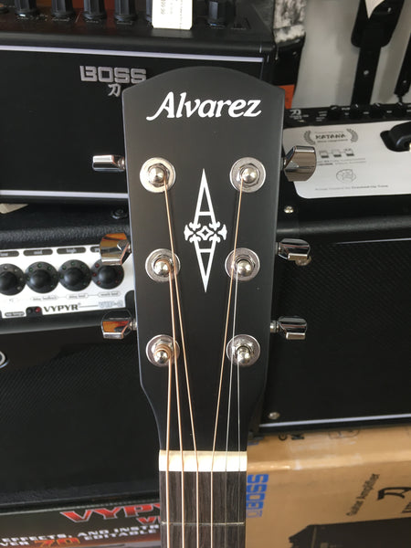 Alvarez RD26S-AGP REGENT 26 SERIES STARTER PACK W/BAG, TUNER, STRAPS, CLOTH & PICKS Natural/Satin