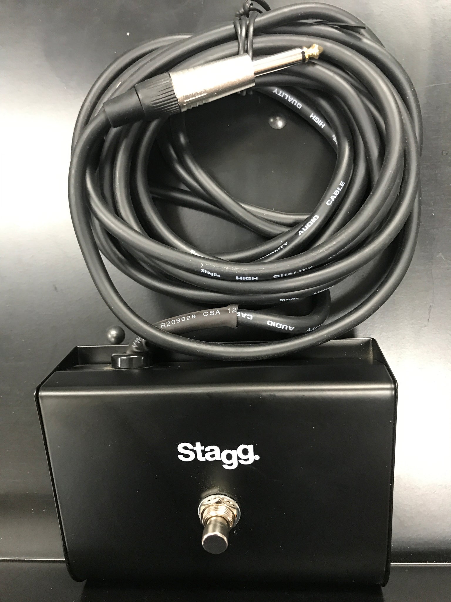 Stagg SSWB1 Single Latching Footswitch