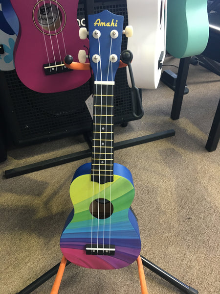 Amahi DDUK10 Rainbow Wave Ukulele, Soprano