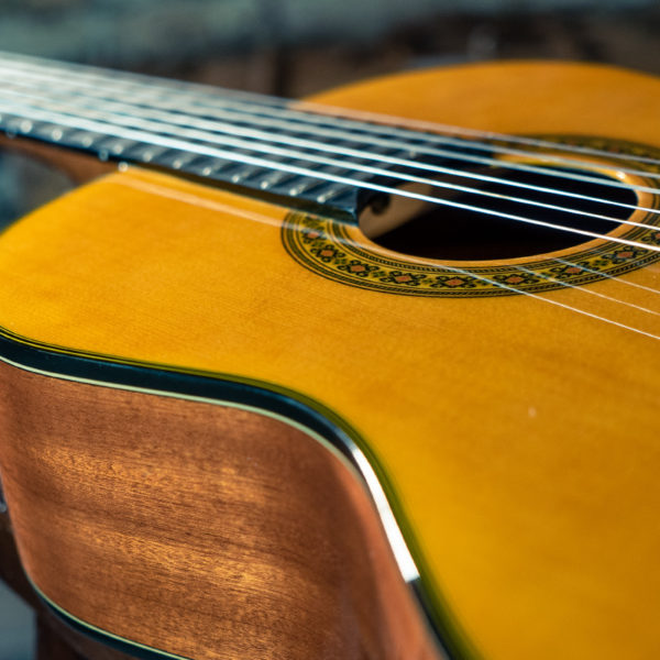 Washburn C40 Classical Nylon Guitar Natural