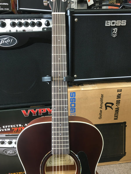 Alvarez RF26SSB-AGP REGENT 26 SERIES STARTER PACK W/BAG, TUNER, STRAPS, CLOTH & PICKS Sunburst/Satin