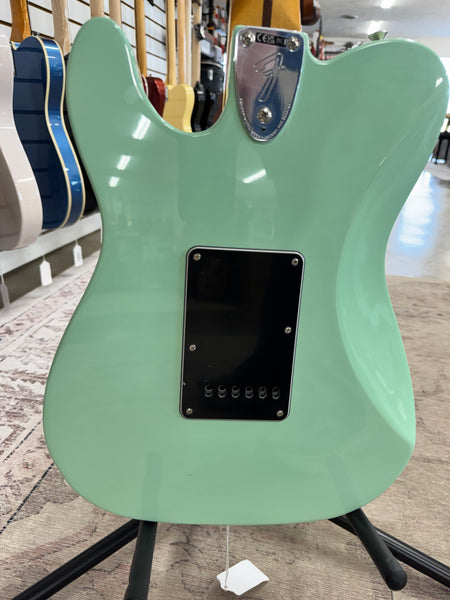 Fender Vintera II '70s Telecaster Deluxe with Tremolo, Maple Fretboard - Surf Green