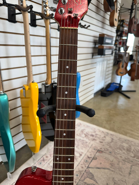 Godin Triumph - Red Sparkle