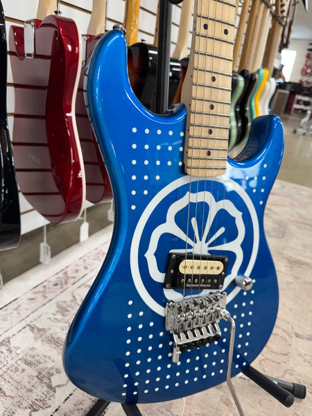 Kramer Baretta Custom Graphics - White Lotus Candy Blue