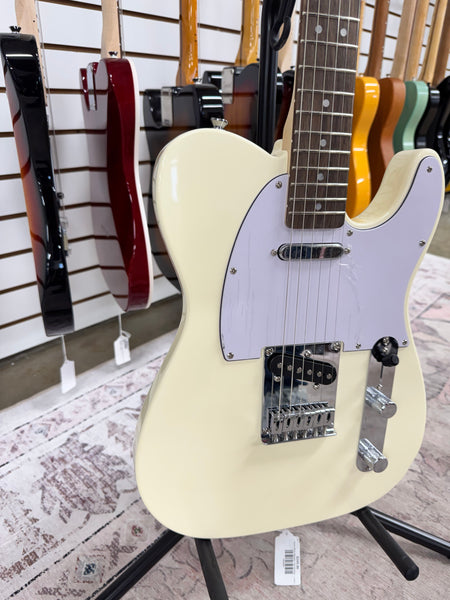 Squier Affinity Telecaster - Olympic White