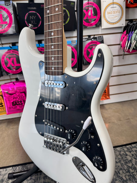 Squier Sonic Stratocaster LRL BPG - Arctic White