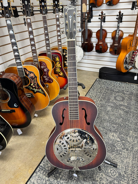 Fender Paramount PR-180E Resonator - Aged Cognac Burst