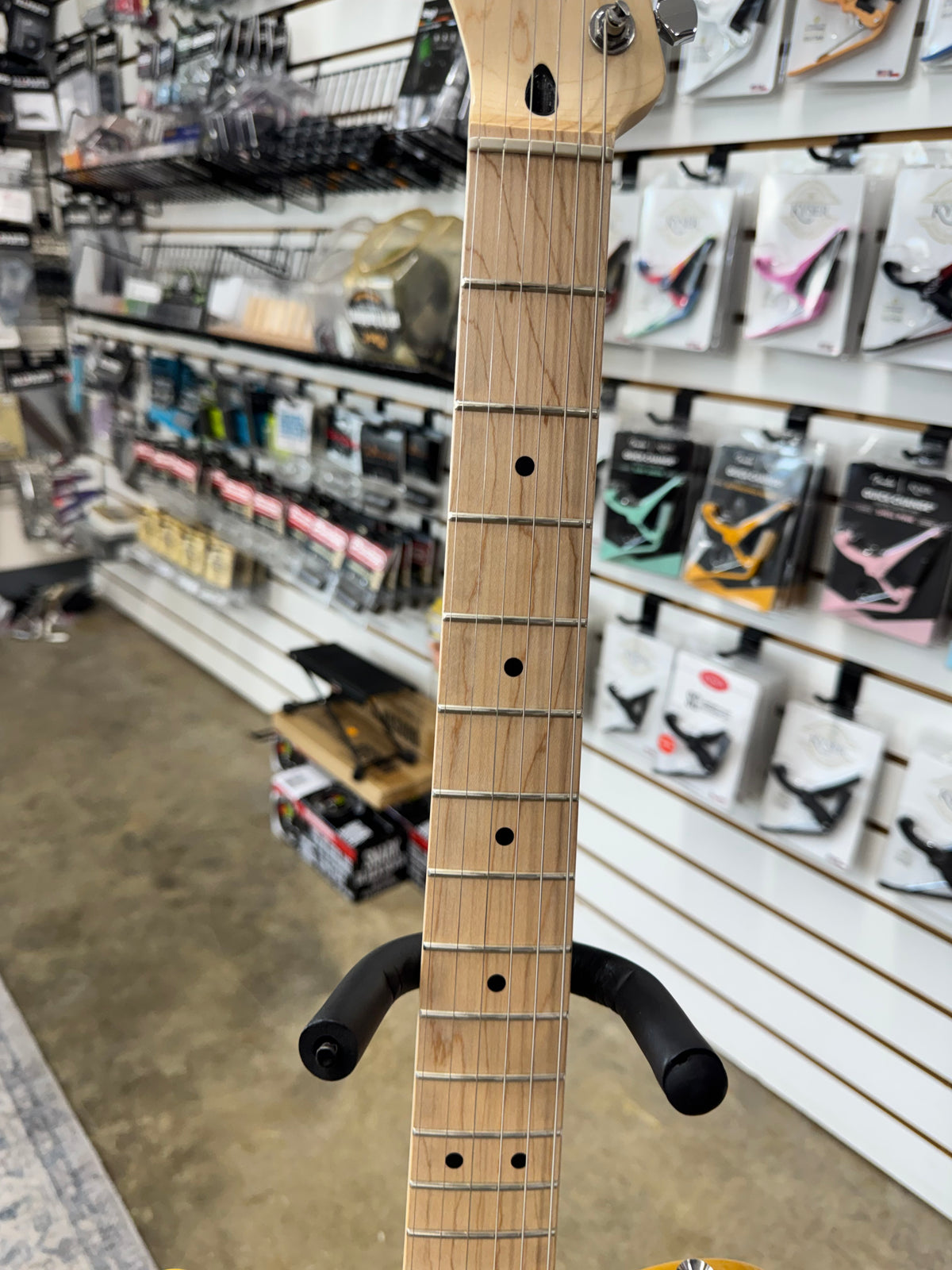 Squier Affinity Telecaster Left-Handed - Butterscotch Blonde