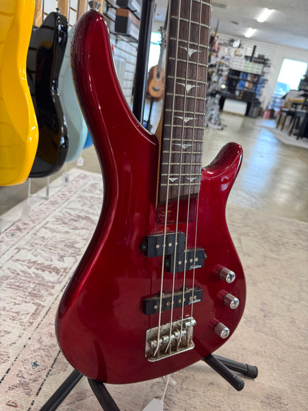 Tradition B-100 Electric Bass - Red