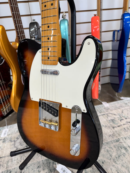 Fender Vintera II '50s Nocaster with Maple Fretboard - 2-Color Sunburst