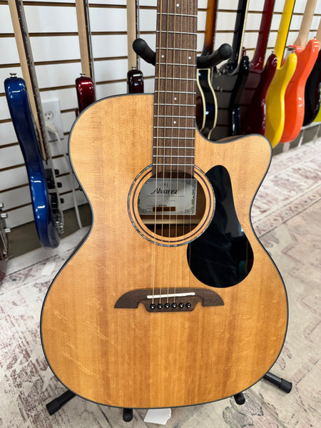 Alvarez AF30CE Artist OM/Folk Acoustic - Natural