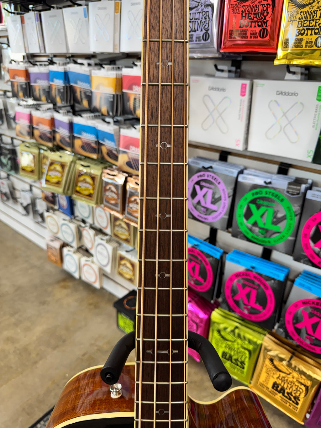 Fender FA-450CE 4-String Maple / Mahogany Acoustic Bass- 3-Tone Sunburst