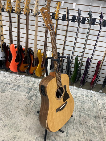 Taylor Academy 10e - Natural