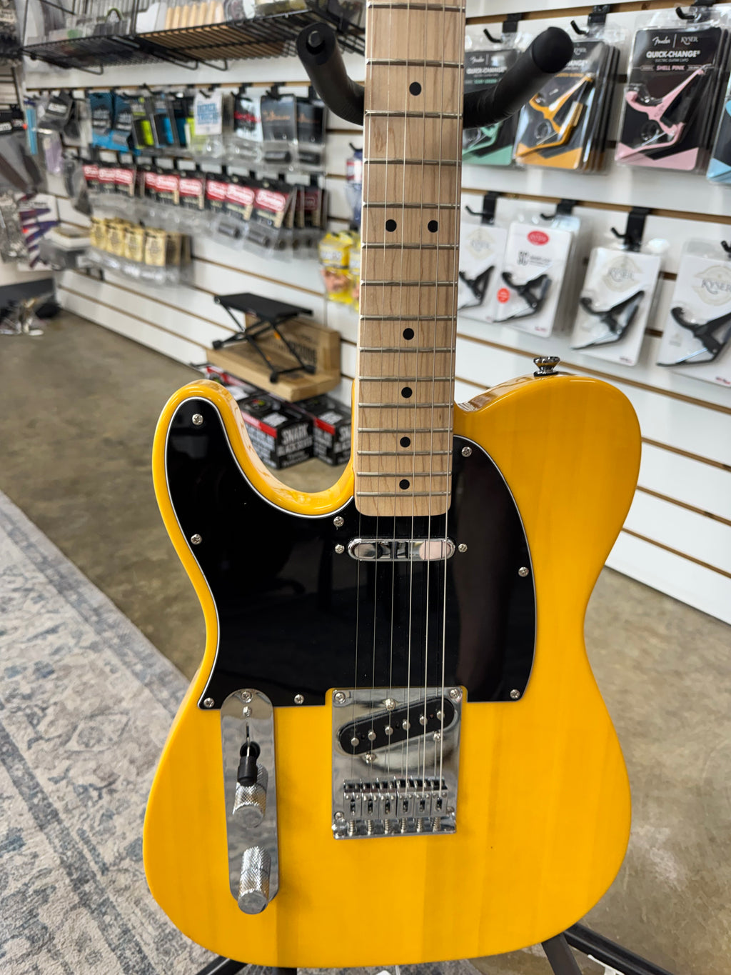 Squier Affinity Telecaster Left-Handed - Butterscotch Blonde