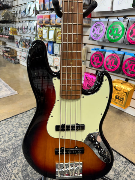 Fender Player Plus Jazz Bass V with Pau Ferro Fretboard - 3-Tone Sunburst