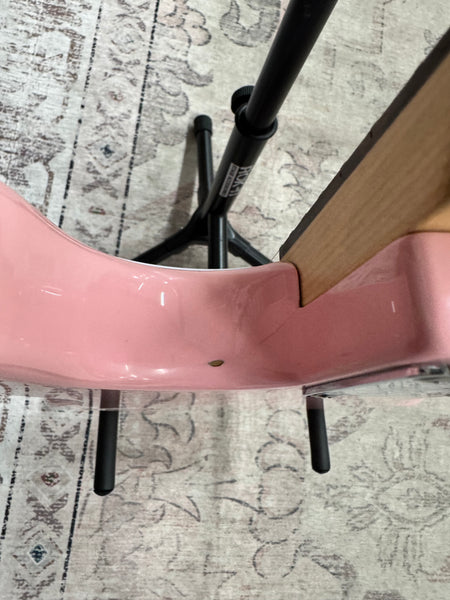 Squier Mini Stratocaster - Shell Pink