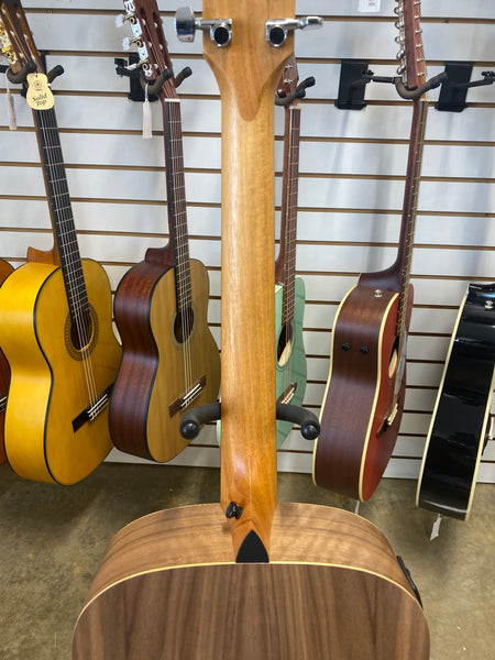 Taylor Academy 10e - Natural