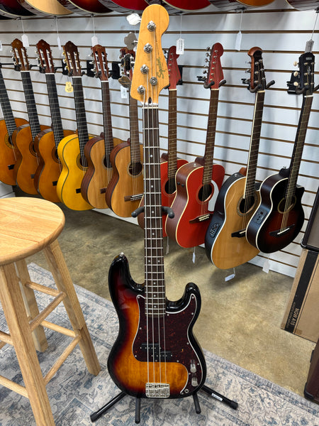 Squier Classic Vibe '60s Precision Bass - 3-Color Sunburst