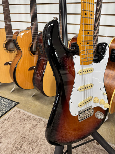 Fender Jimi Hendrix Artist Series Signature Stratocaster - 3-Color Sunburst