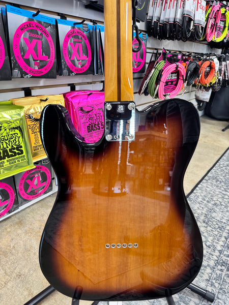 Fender Vintera II '50s Nocaster - Maple Fingerboard - 2-Color Sunburst