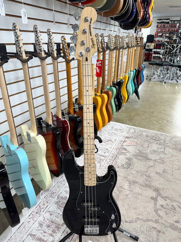 Squier Affinity Precision Bass PJ with Maple Fretboard - Black