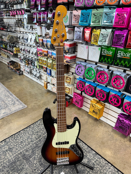 Fender Player Plus Jazz Bass V with Pau Ferro Fretboard - 3-Tone Sunburst
