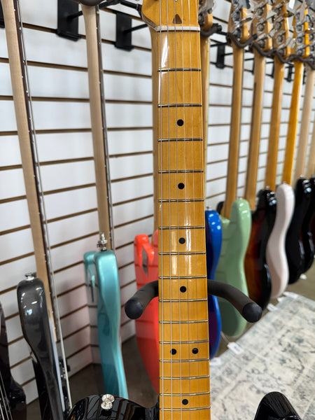 Fender Vintera II '50s Nocaster with Maple Fretboard - 2-Color Sunburst