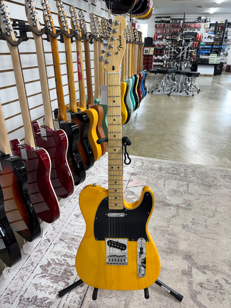 Fender Standard Telecaster - Butterscotch Blonde