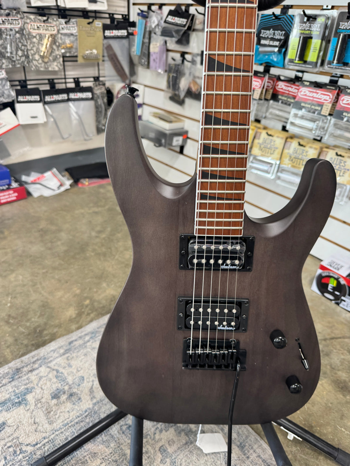 Jackson JS24 DKAM JS Series Dinky Arch Top - Black Stain