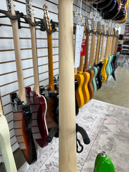 Squier Limited Edition Sonic Precision Bass - Lime Green