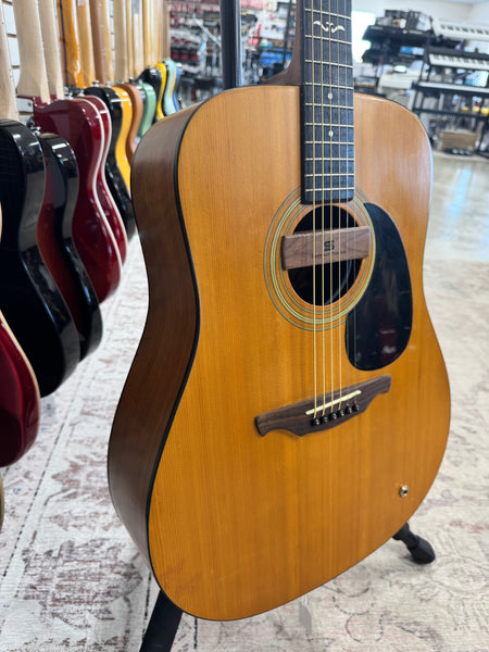 Alvarez 5210 Acoustic Guitar with Seymour Duncan Woody Soundhole Pickup - Natural - Used