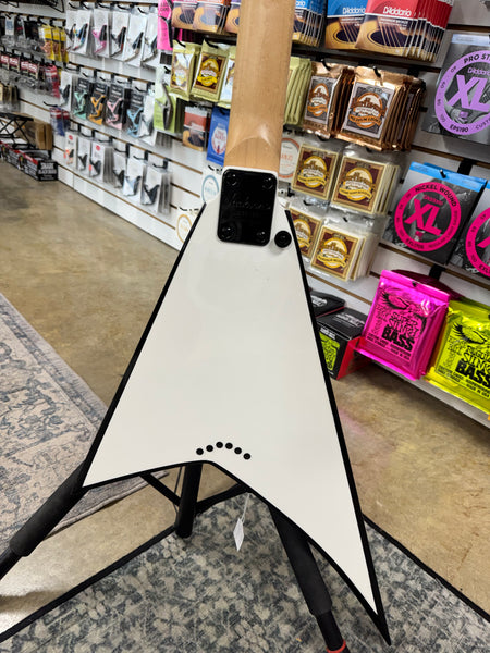 Jackson JS Series JS32T Rhoads with Amaranth Fretboard - White with Black Bevels