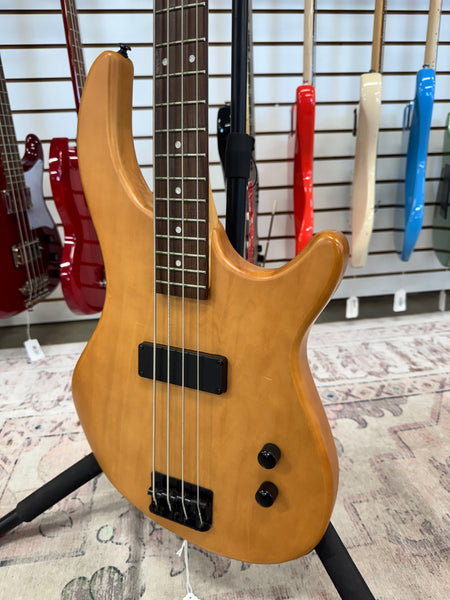 Dean Edge 09 4-String Bass Guitar - Satin Natural - Used