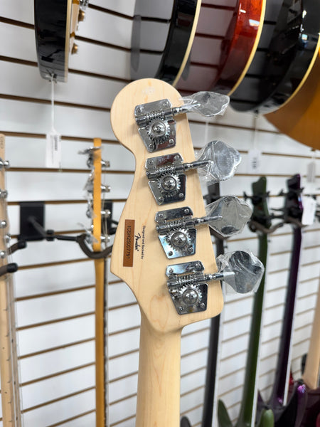 Squier Affinity Jazz Bass with Maple Fretboard - 3-Color Sunburst