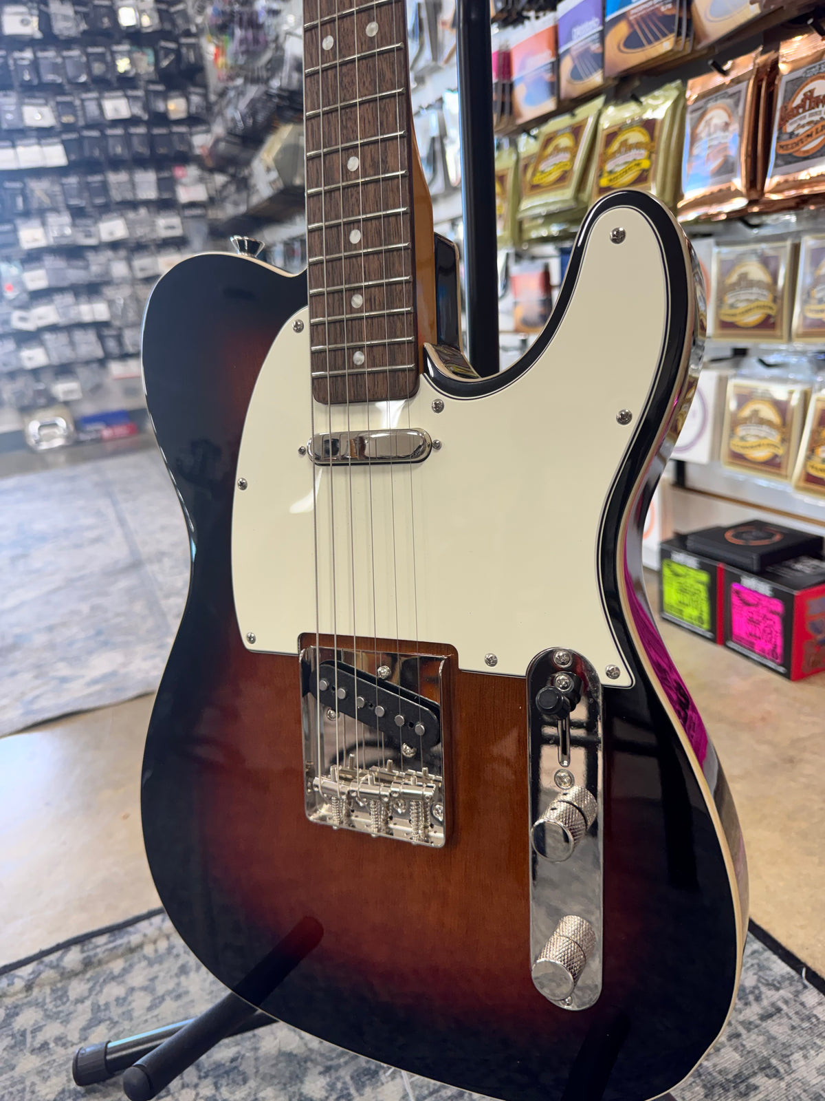 Squier Classic Vibe '60s Telecaster Custom - 3-Color Sunburst