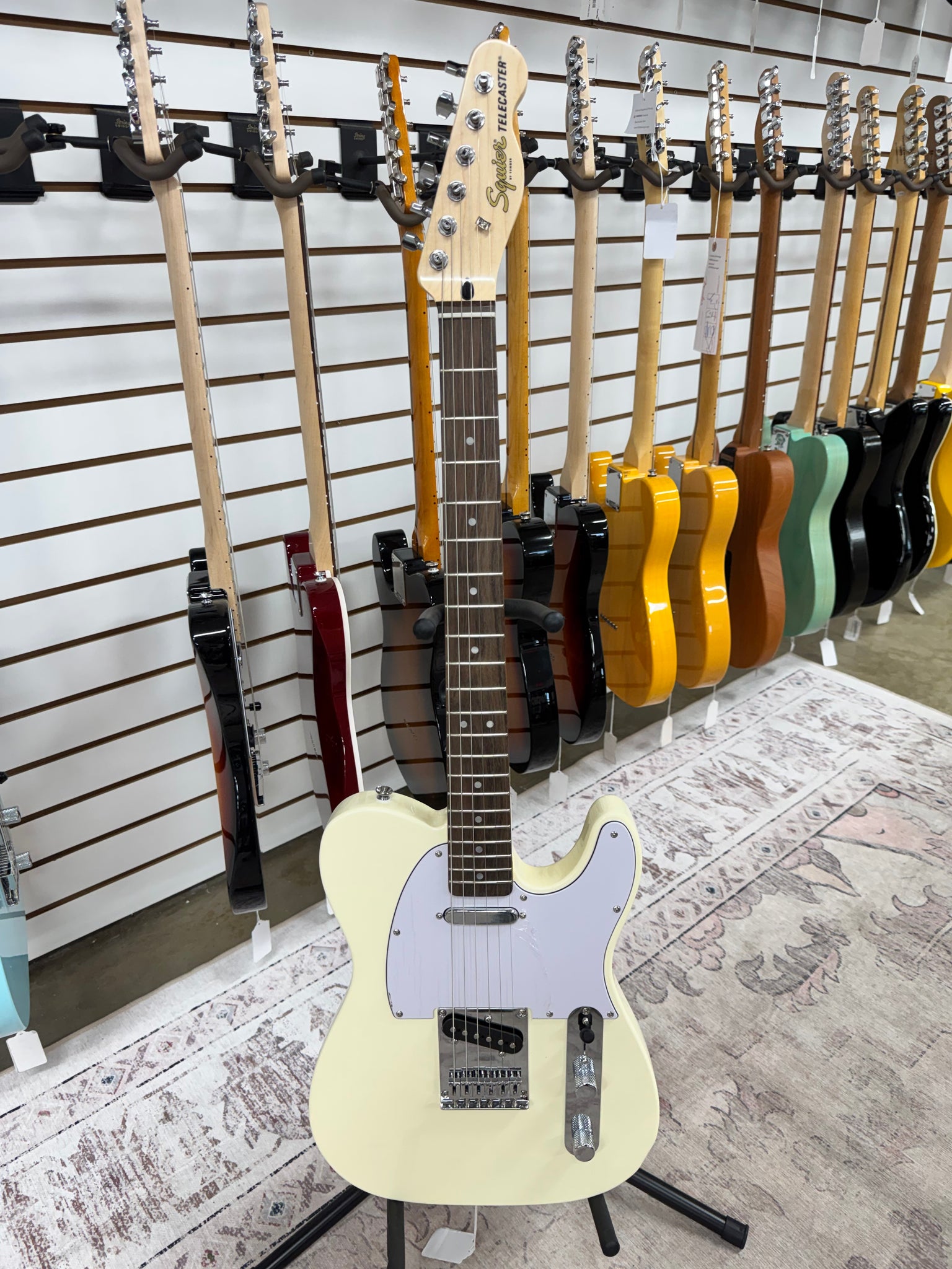Squier Affinity Telecaster - Olympic White