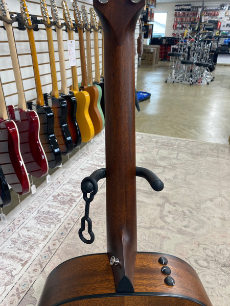 Taylor 314e with V-Class Bracing - Claria Inlays - Natural