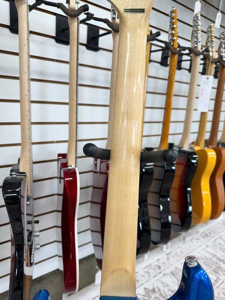 Kramer Baretta Custom Graphics - White Lotus Candy Blue