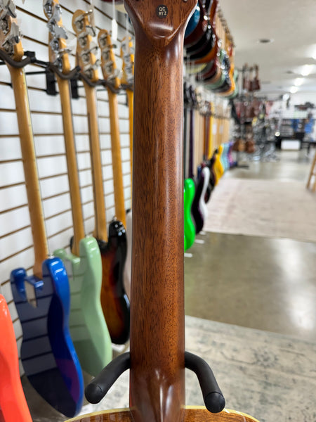 Alvarez Delta00-TSB Parlor - Tobacco Sunburst