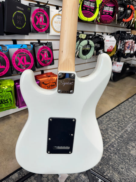 Squier Sonic Stratocaster LRL BPG - Arctic White