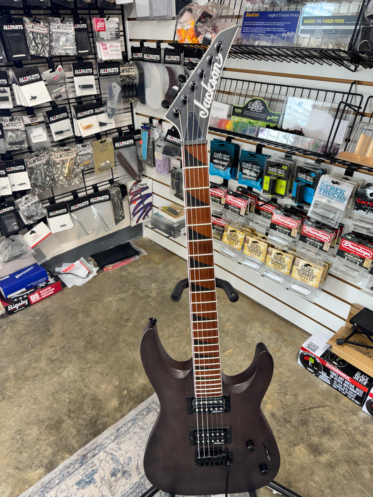 Jackson JS24 DKAM JS Series Dinky Arch Top - Black Stain