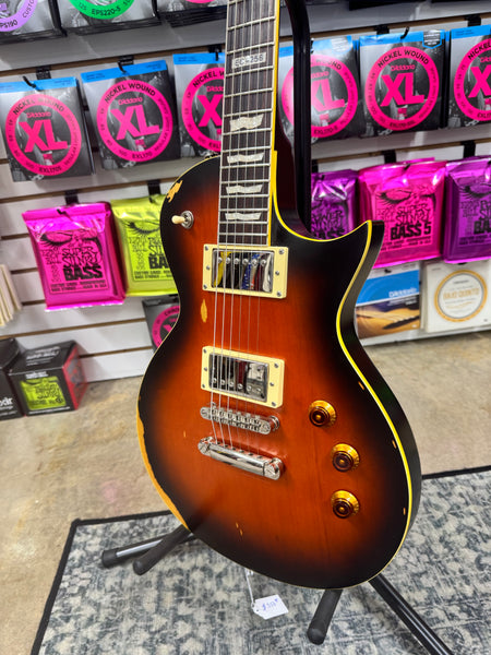 ESP LTD EC-256 Distressed - Distressed 2-Tone Burst